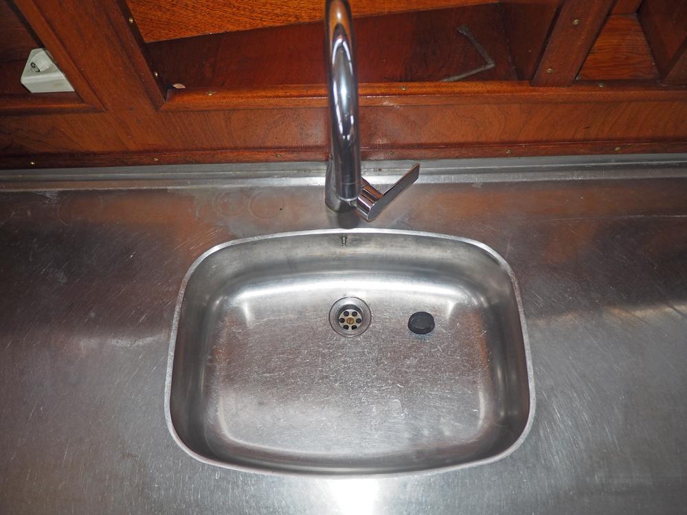 Cabin en avant, H&eacute;bergements